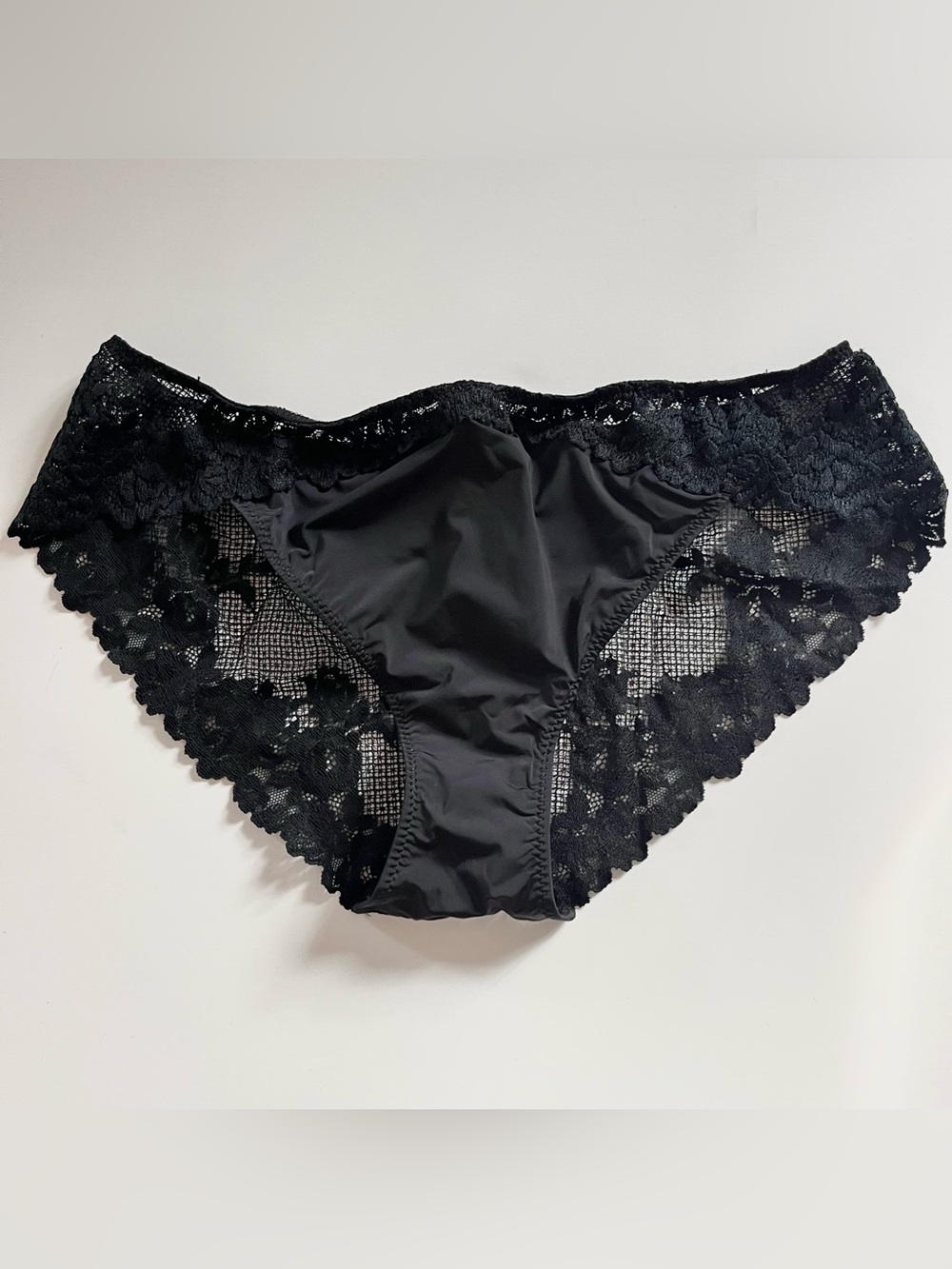 Intimissimi Pretty Flowers Black Panty NWT L